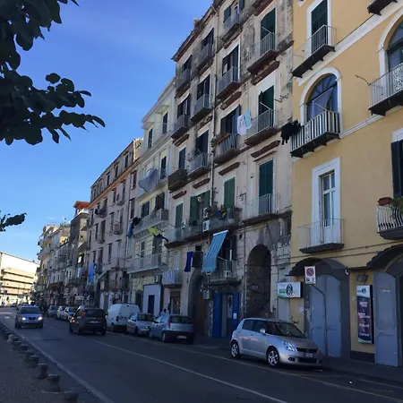 Il Timone Couette-café