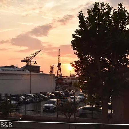 Il Timone Couette-café