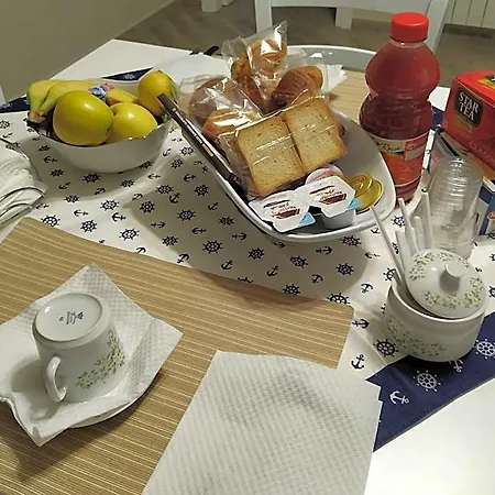 Il Timone 住宿加早餐酒店 卡斯特拉玛雷帝斯达比亚